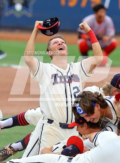 Thumbnail 2 in Fullerton vs. Tesoro (CIF SS D4 Finals) photogallery.