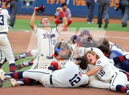 Thumbnail 2 in Fullerton vs. Tesoro (CIF SS D4 Finals) photogallery.