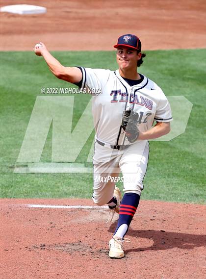 Thumbnail 3 in Fullerton vs. Tesoro (CIF SS D4 Finals) photogallery.