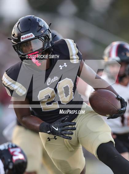Thumbnail 3 in Many @ Leesville  photogallery.