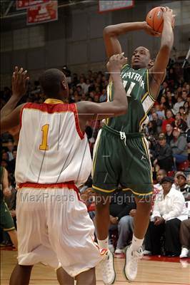 Thumbnail 1 in Fairfax vs. St. Patrick (Nike Extravaganza) photogallery.