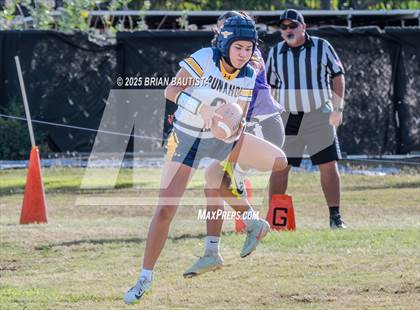 Thumbnail 2 in Punahou @ Damien photogallery.