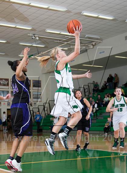 Thumbnail 1 in Triton Central vs Washington (IHSAA Sectional) photogallery.