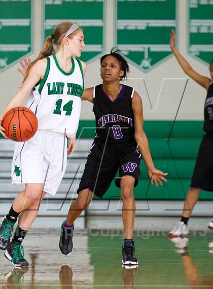 Thumbnail 3 in Triton Central vs Washington (IHSAA Sectional) photogallery.