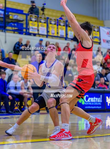 Thumbnail 1 in Mountain Home vs Farmington (Atlas Asphalt Holiday Classic) photogallery.