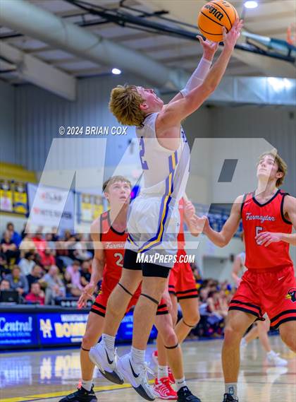Thumbnail 2 in Mountain Home vs Farmington (Atlas Asphalt Holiday Classic) photogallery.
