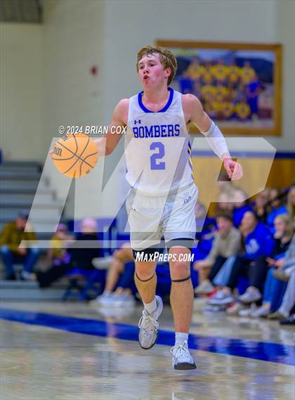 Thumbnail 2 in Mountain Home vs Farmington (Atlas Asphalt Holiday Classic) photogallery.