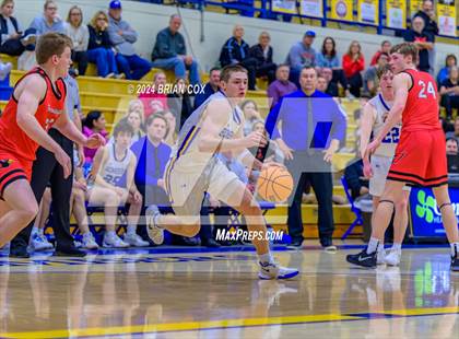 Thumbnail 3 in Mountain Home vs Farmington (Atlas Asphalt Holiday Classic) photogallery.