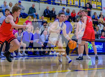 Thumbnail 1 in Mountain Home vs Farmington (Atlas Asphalt Holiday Classic) photogallery.