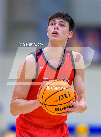 Thumbnail 1 in Mountain Home vs Farmington (Atlas Asphalt Holiday Classic) photogallery.