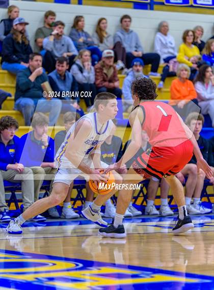 Thumbnail 1 in Mountain Home vs Farmington (Atlas Asphalt Holiday Classic) photogallery.