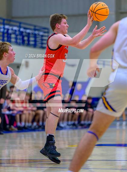 Thumbnail 3 in Mountain Home vs Farmington (Atlas Asphalt Holiday Classic) photogallery.