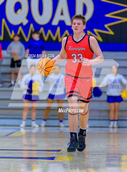 Thumbnail 3 in Mountain Home vs Farmington (Atlas Asphalt Holiday Classic) photogallery.