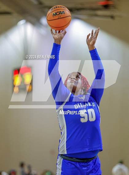 Thumbnail 2 in John Marshall vs. Dillard (She Got Game Classic) photogallery.