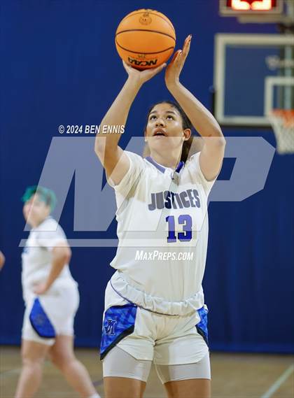 Thumbnail 2 in John Marshall vs. Dillard (She Got Game Classic) photogallery.