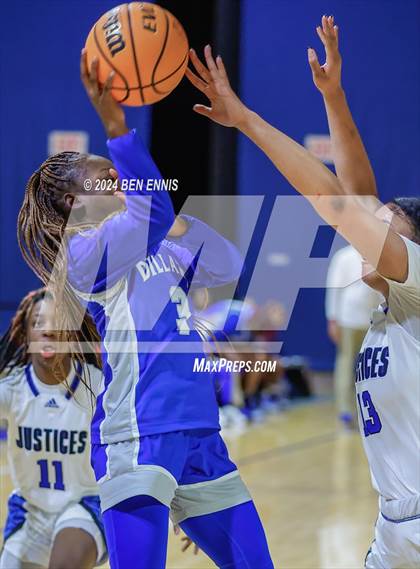 Thumbnail 2 in John Marshall vs. Dillard (She Got Game Classic) photogallery.