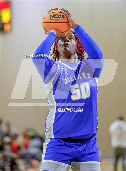 Thumbnail 3 in John Marshall vs. Dillard (She Got Game Classic) photogallery.
