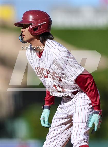 Thumbnail 2 in La Serna vs. Estancia photogallery.