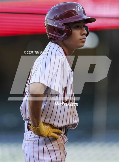 Thumbnail 3 in La Serna vs. Estancia photogallery.