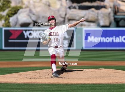 Thumbnail 2 in La Serna vs. Estancia photogallery.