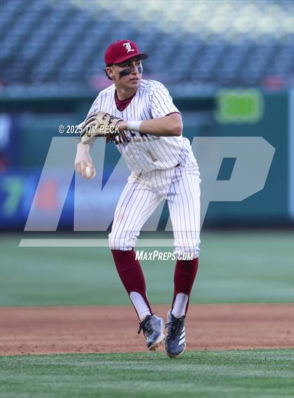 Thumbnail 3 in La Serna vs. Estancia photogallery.