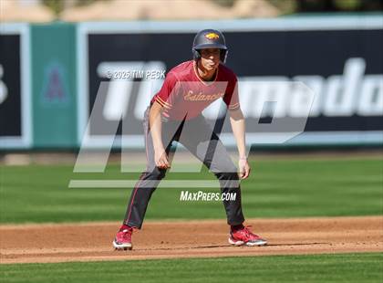 Thumbnail 2 in La Serna vs. Estancia photogallery.