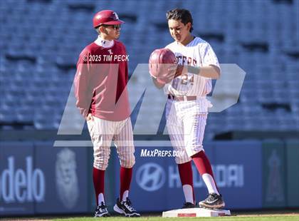 Thumbnail 2 in La Serna vs. Estancia photogallery.
