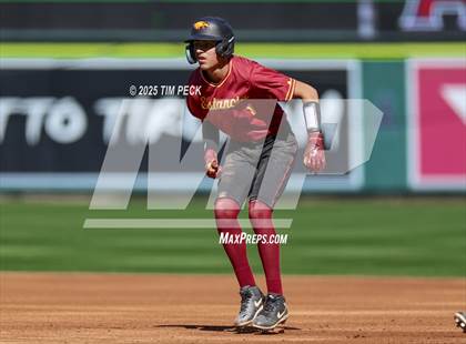 Thumbnail 1 in La Serna vs. Estancia photogallery.