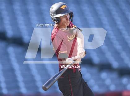 Thumbnail 1 in La Serna vs. Estancia photogallery.