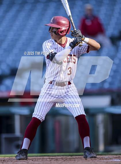 Thumbnail 2 in La Serna vs. Estancia photogallery.