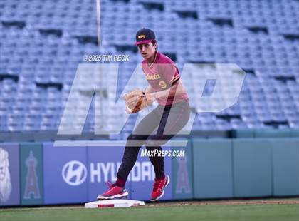 Thumbnail 1 in La Serna vs. Estancia photogallery.