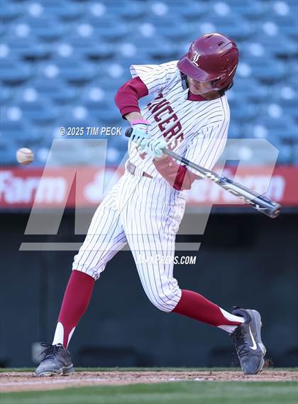 Thumbnail 1 in La Serna vs. Estancia photogallery.