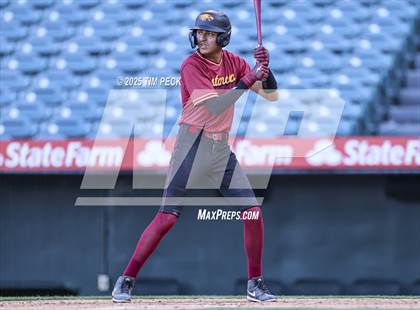 Thumbnail 3 in La Serna vs. Estancia photogallery.