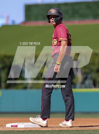 Thumbnail 3 in La Serna vs. Estancia photogallery.