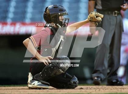 Thumbnail 1 in La Serna vs. Estancia photogallery.