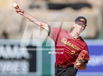 Thumbnail 3 in La Serna vs. Estancia photogallery.