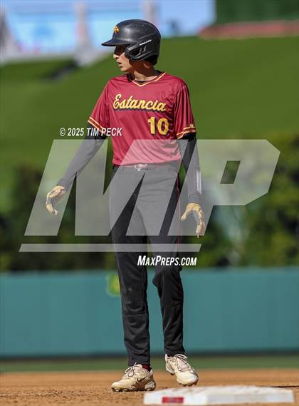 Thumbnail 1 in La Serna vs. Estancia photogallery.