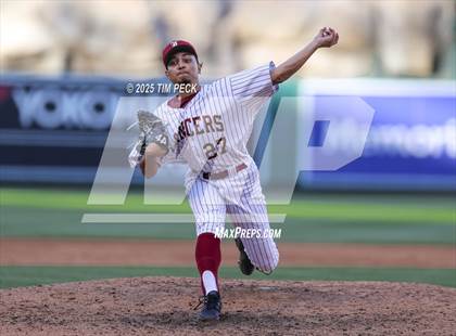 Thumbnail 3 in La Serna vs. Estancia photogallery.