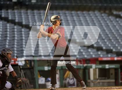 Thumbnail 3 in La Serna vs. Estancia photogallery.