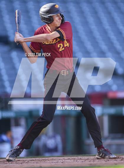 Thumbnail 2 in La Serna vs. Estancia photogallery.
