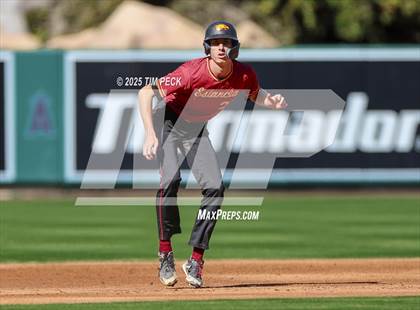 Thumbnail 2 in La Serna vs. Estancia photogallery.