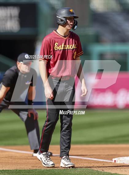Thumbnail 2 in La Serna vs. Estancia photogallery.