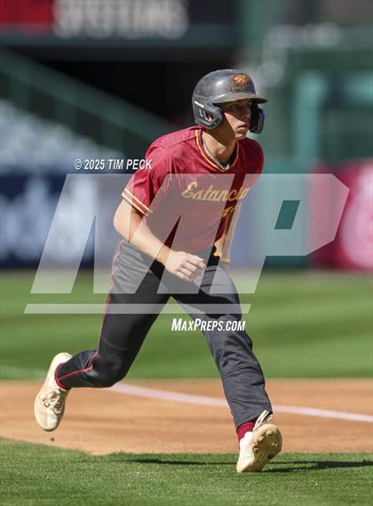 Thumbnail 2 in La Serna vs. Estancia photogallery.