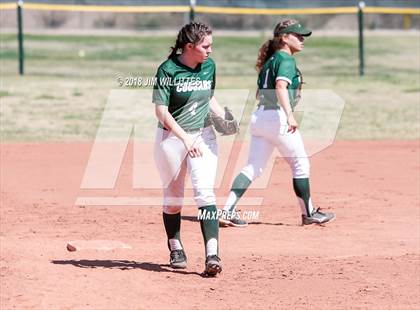 Thumbnail 3 in Phoenix Christian vs. Tempe photogallery.