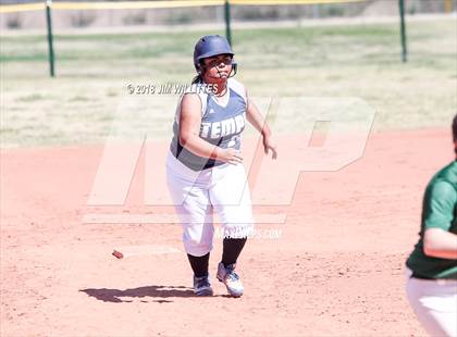 Thumbnail 2 in Phoenix Christian vs. Tempe photogallery.