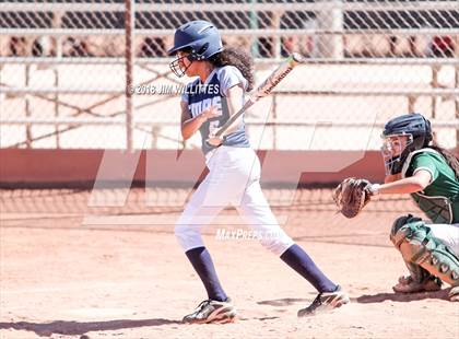 Thumbnail 3 in Phoenix Christian vs. Tempe photogallery.