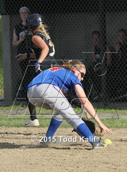 Thumbnail 2 in Woodland vs Berlin (CIAC Class M 1st Round) photogallery.