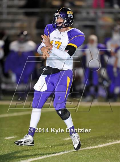 Thumbnail 3 in Gunter vs. Edgewood (UIL 3A Division 2 Region 2 Bi-District) photogallery.