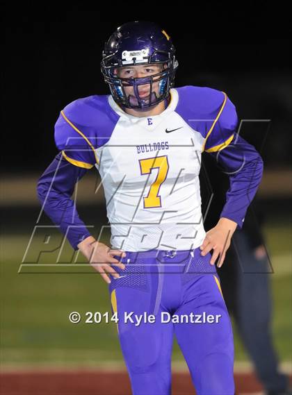 Thumbnail 3 in Gunter vs. Edgewood (UIL 3A Division 2 Region 2 Bi-District) photogallery.