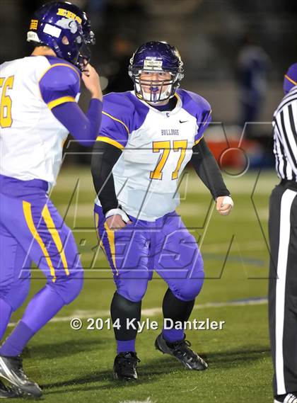 Thumbnail 3 in Gunter vs. Edgewood (UIL 3A Division 2 Region 2 Bi-District) photogallery.